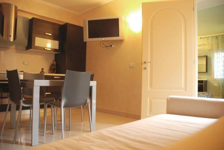 Hotel Residence Veliero Riccione Dış mekan fotoğraf