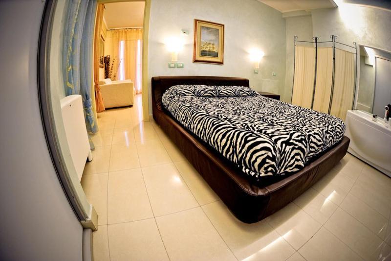 Hotel Residence Veliero Riccione Dış mekan fotoğraf