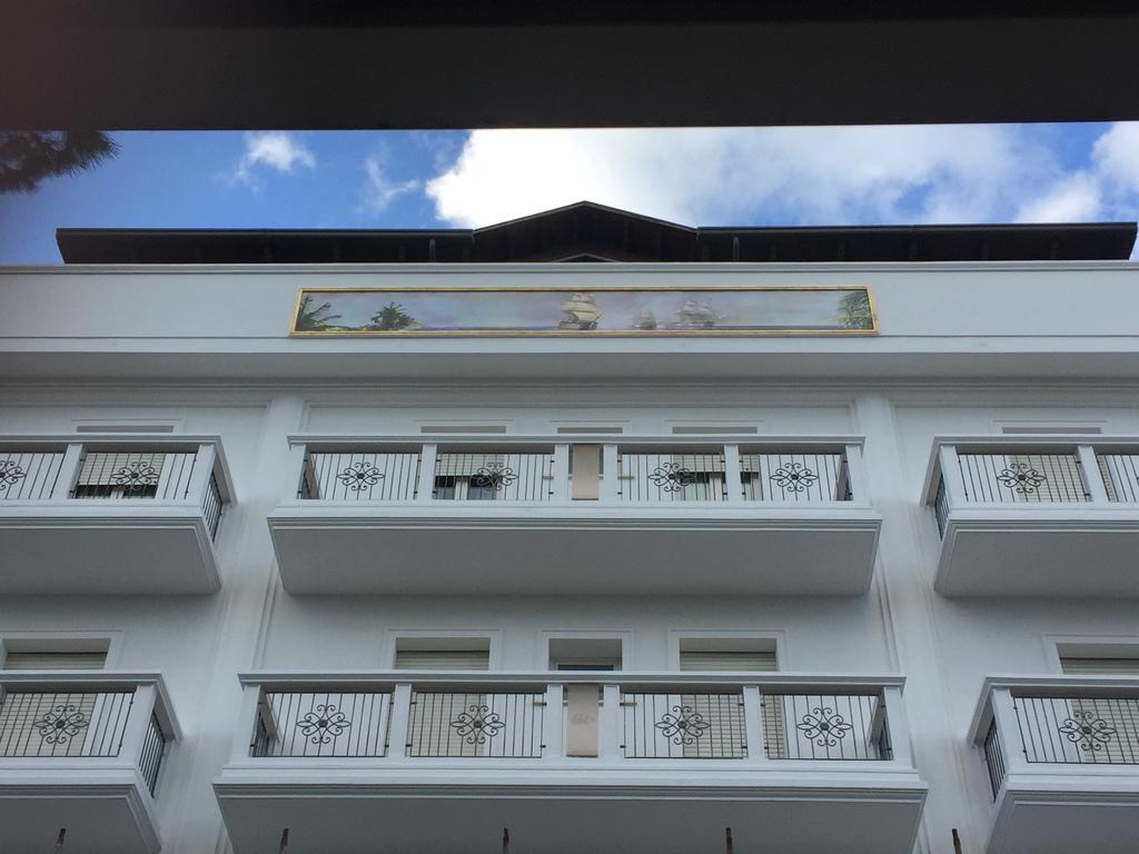 Hotel Residence Veliero Riccione Dış mekan fotoğraf