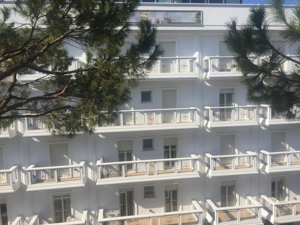 Hotel Residence Veliero Riccione Dış mekan fotoğraf