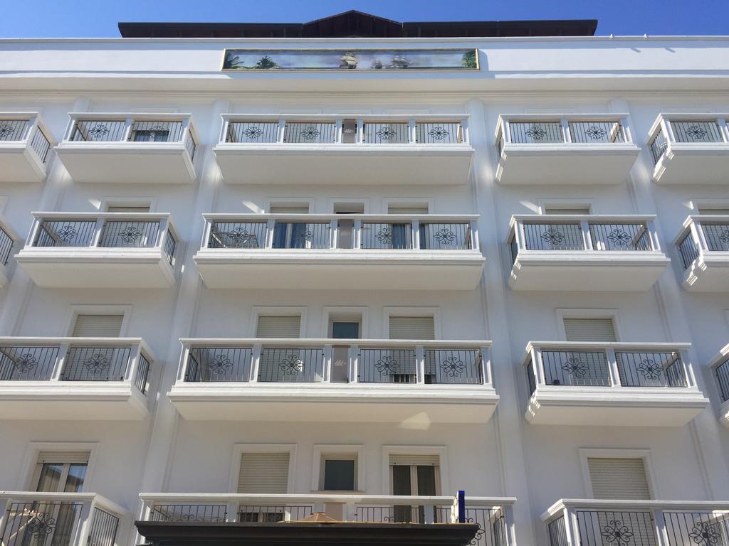 Hotel Residence Veliero Riccione Dış mekan fotoğraf