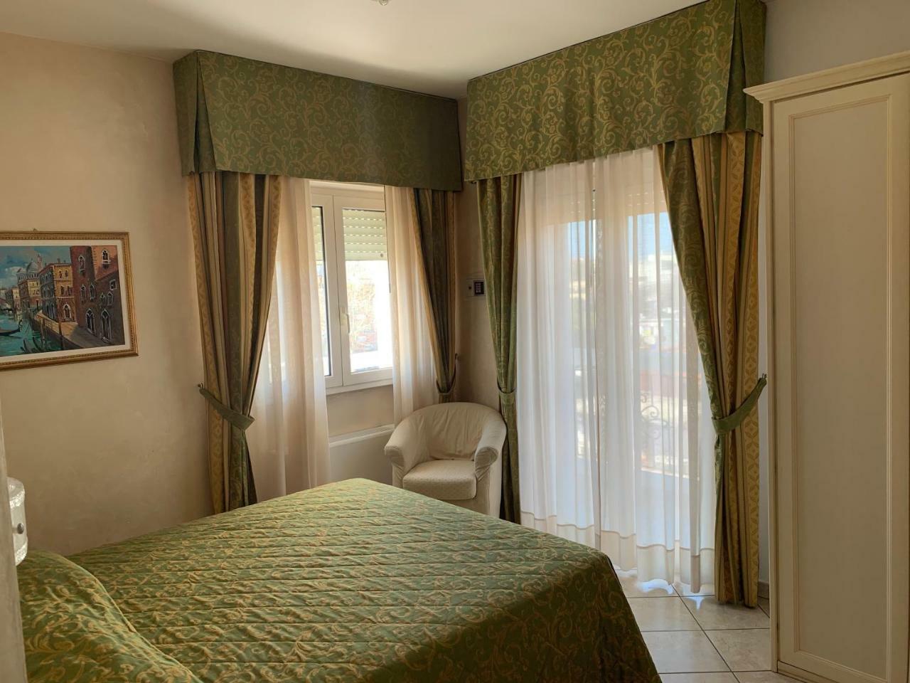 Hotel Residence Veliero Riccione Dış mekan fotoğraf